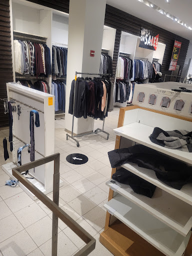 Clothing Store «Express», reviews and photos, 1625 Chestnut St, Philadelphia, PA 19103, USA