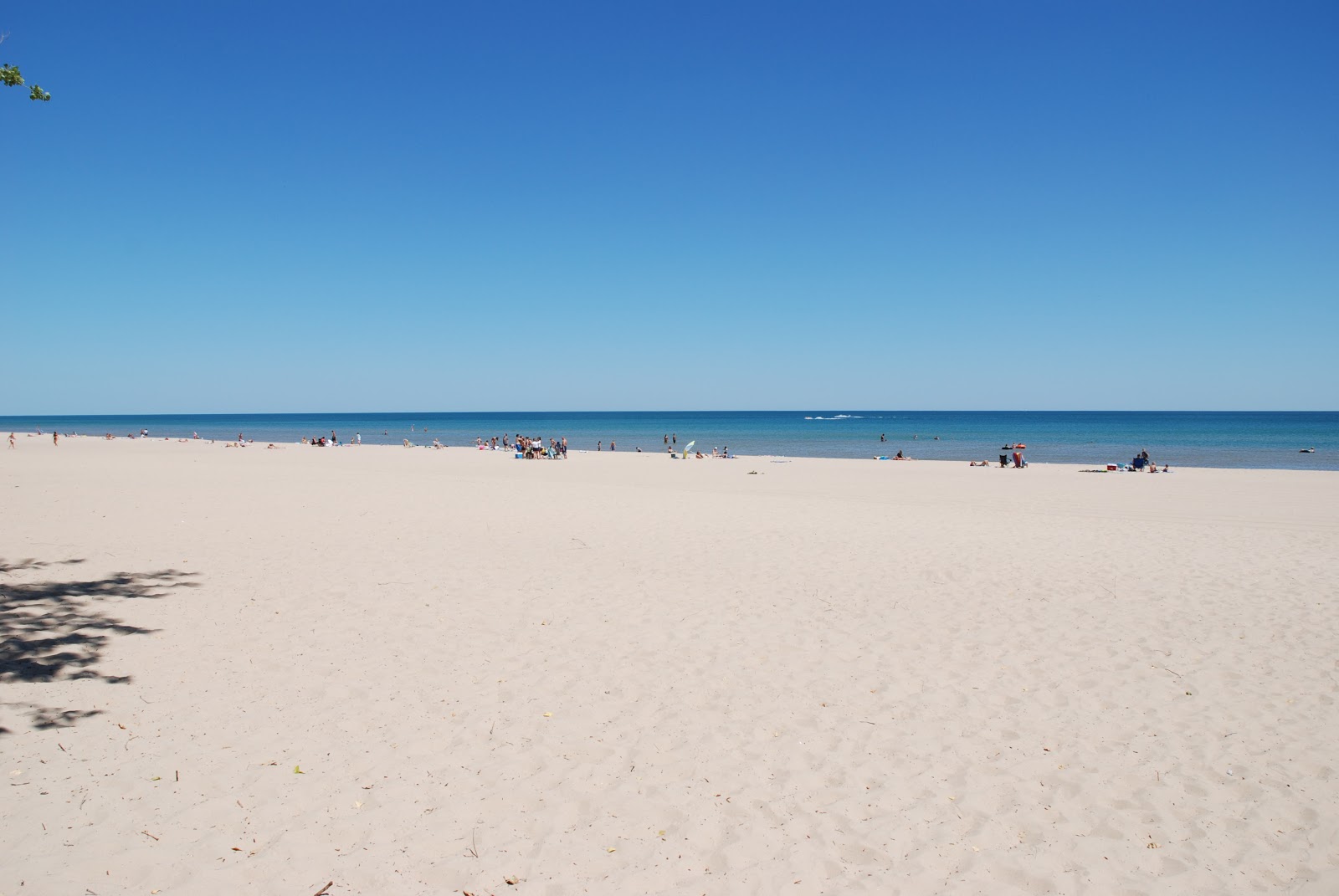 Photo de East Tawas City Park Beach avec un niveau de propreté de très propre