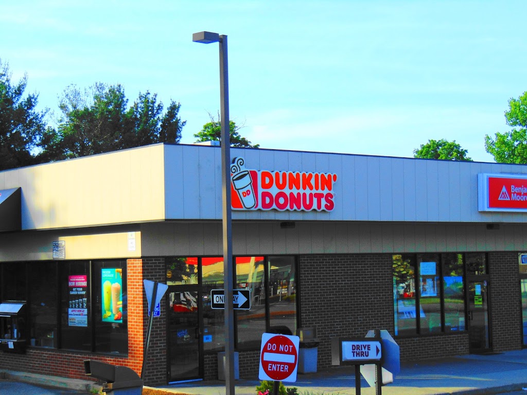Dunkin' 06424