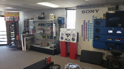 Car Stereo Store «WOW Electronics», reviews and photos, 21165 Gratiot Ave, Eastpointe, MI 48021, USA