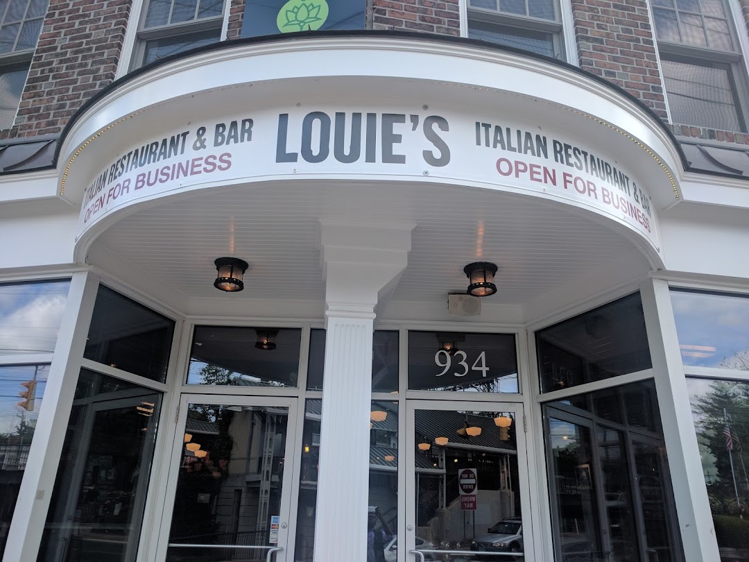 Louies Italian Restaurant & Bar
