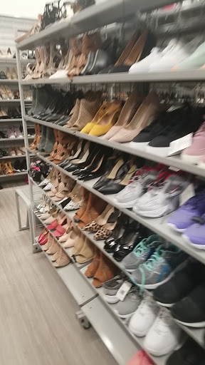 Clothing Store «Burlington Coat Factory», reviews and photos, 3168 Airport Blvd, Mobile, AL 36606, USA