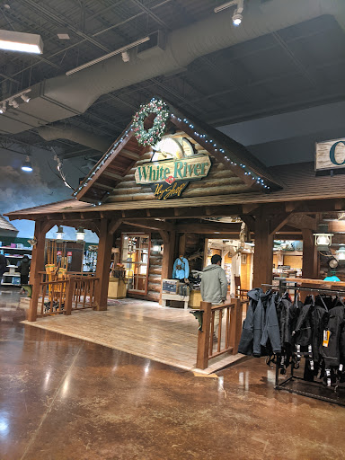 Sporting Goods Store «Bass Pro Shops», reviews and photos, 6112 W Grand Ave, Gurnee, IL 60031, USA