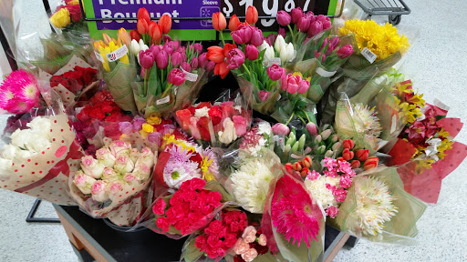 Department Store «Walmart Supercenter», reviews and photos, 1210 Mineral Wells Ave, Paris, TN 38242, USA