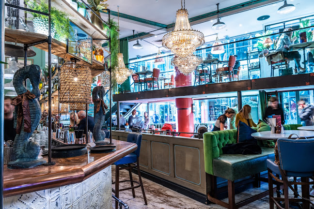 Reviews of Bill's Victoria Restaurant in London - Restaurant