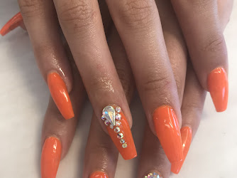 Lovely's Nails & Spa