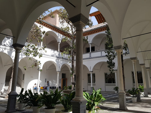 Escuelas turismo Granada