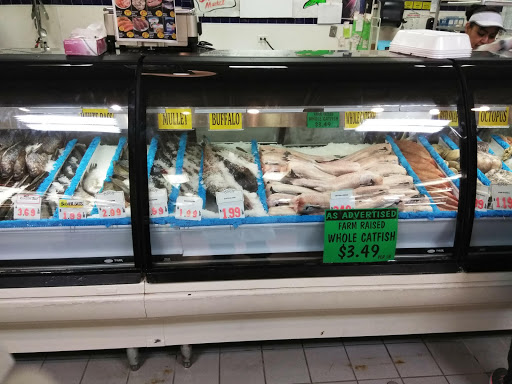 Grocery Store «Super Fresh Market», reviews and photos, 1700 N Lewis Ave, Waukegan, IL 60085, USA