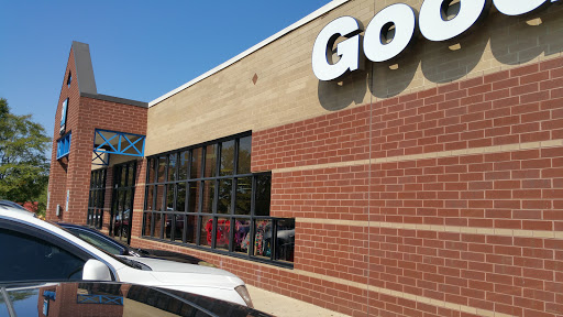 Thrift Store «Goodwill - University», reviews and photos