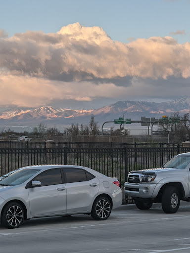 Tire Shop «Discount Tire Store - Murray, UT», reviews and photos, 120 E 4500 S, Murray, UT 84107, USA