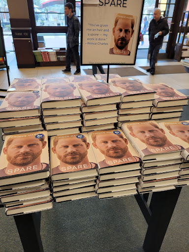 Barnes & Noble image