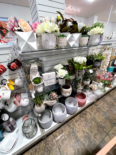 Department Store «HomeGoods», reviews and photos, 1945 W Lumsden Rd, Brandon, FL 33511, USA