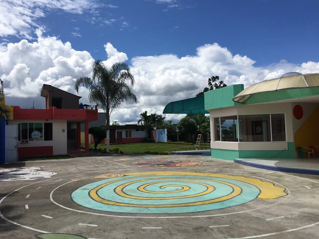 Centro Educativo Crear - Santo Domingo de los Colorados