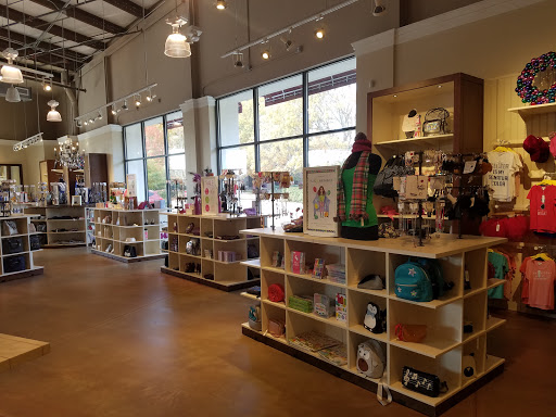 Charming Charlie, 6535 Youree Dr Suite 301, Shreveport, LA 71105, USA, 