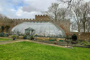 Italianate Glasshouse image