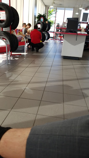 Tire Shop «Discount Tire Store - Cumming, GA», reviews and photos, 1600 Market Pl Blvd, Cumming, GA 30041, USA