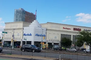 Rego Park Plaza image