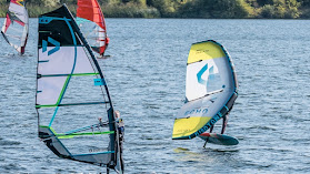 Brogborough Lake: Windsurf-Wing-SUP-Foil