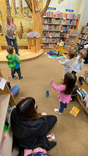 Book Store «Barnes & Noble», reviews and photos, 91 Old Country Rd, Carle Place, NY 11514, USA