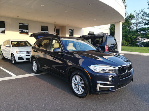 BMW Dealer «Thompson BMW», reviews and photos