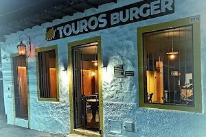 Touros Burger image