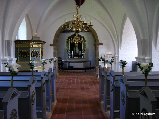 Uggerby Kirke - Kirke
