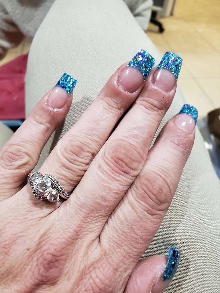 Q Nails and Spa 48183