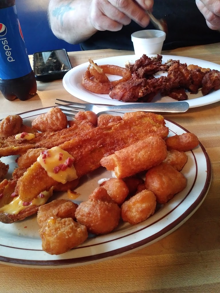 Hornet's Restaurant 41553