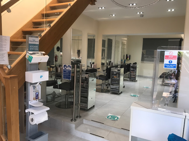 Reviews of The Hair Care & Trichology Clinic in Swindon - Barber shop