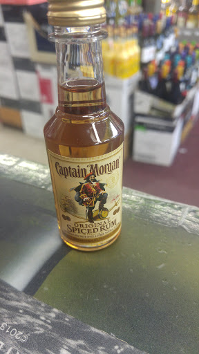 Wine Store «Riverdale Liquors wine Factory», reviews and photos, 207 W 231st St, Bronx, NY 10463, USA