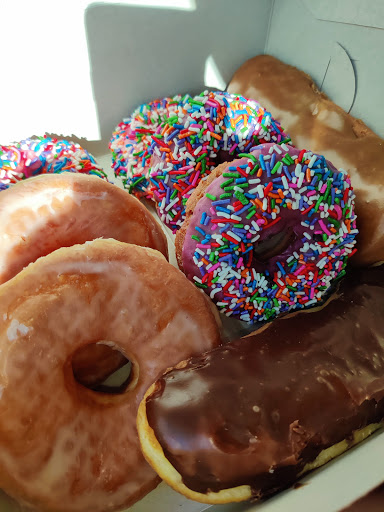 Donut Shop «Golden Donut», reviews and photos, 2360 University Ave, San Diego, CA 92104, USA