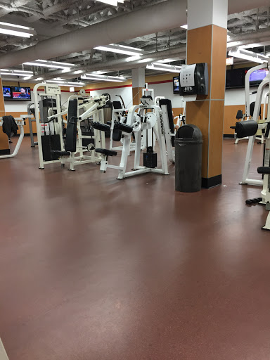 Gym «LA Fitness», reviews and photos, 5444 N Cumberland Ave, Chicago, IL 60656, USA