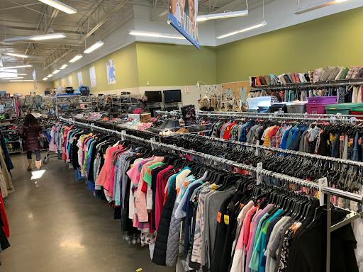 Thrift Store «Goodwill Store & Donation Center», reviews and photos, 5518 Touhy Ave, Skokie, IL 60077, USA