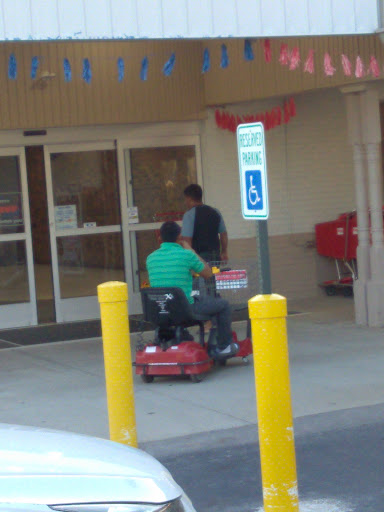 Grocery Store Â«Save-A-LotÂ», reviews and photos, 704 Elm St, Eminence