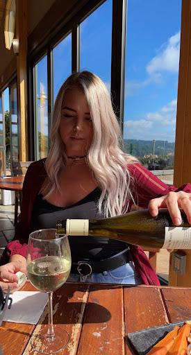 Winery «Sweet Cheeks Winery», reviews and photos, 27007 Briggs Hill Rd, Eugene, OR 97405, USA