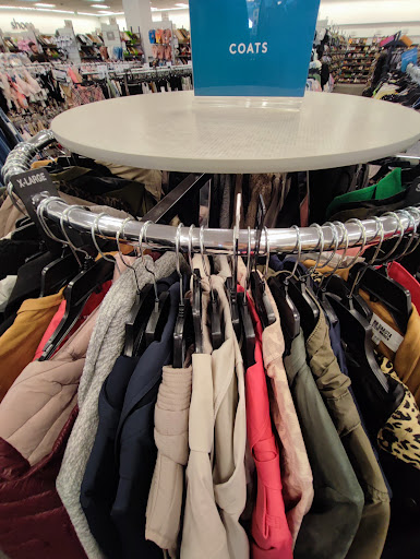 Department Store «Nordstrom Rack at Colonies Crossroads», reviews and photos, 1301 E 19th St, Upland, CA 91784, USA