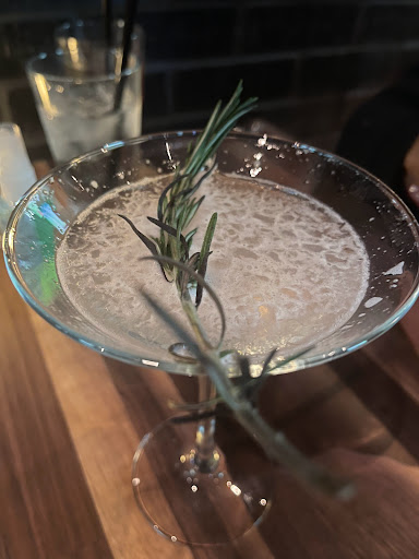 American Restaurant «Cracker Barrel Old Country Store», reviews and photos, 6055 Som Center Rd, Willoughby, OH 44094, USA