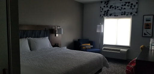 Hampton Inn & Suites Los AngelesSherman Oaks image