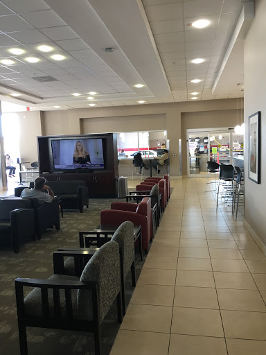 Toyota Dealer «Toyota of Gladstone», reviews and photos, 19375 McLoughlin Blvd, Gladstone, OR 97027, USA