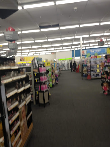 Shopping Mall «Dr. Martin Luther King Jr. Shopping Center», reviews and photos, 1601 E 103rd St, Los Angeles, CA 90002, USA