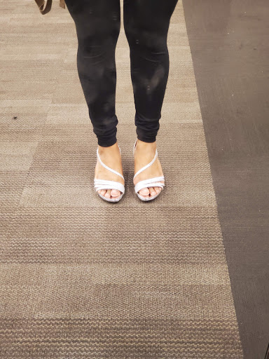 Shoe Store «DSW Designer Shoe Warehouse», reviews and photos, 345 Rockaway Turnpike, Lawrence, NY 11559, USA
