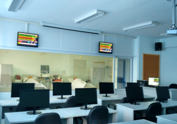 Τμήμα Νοσηλευτικής, Πανεπιστήμιο Πατρών - Σχολείο