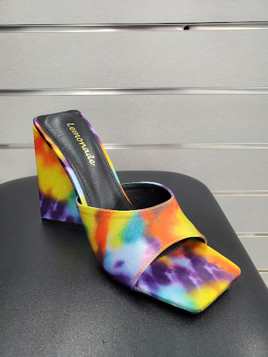 Shoe Store «SHOE! TIME 87», reviews and photos, 8533 S Cottage Grove Ave, Chicago, IL 60619, USA