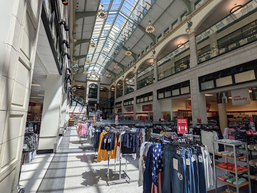 Department Store «T.J. Maxx», reviews and photos, 161 W Wisconsin Ave #1170, Milwaukee, WI 53203, USA