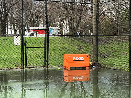 Truck Rental Agency «U-Haul Moving & Storage of Bronzeville», reviews and photos, 2601 S La Salle St, Chicago, IL 60616, USA