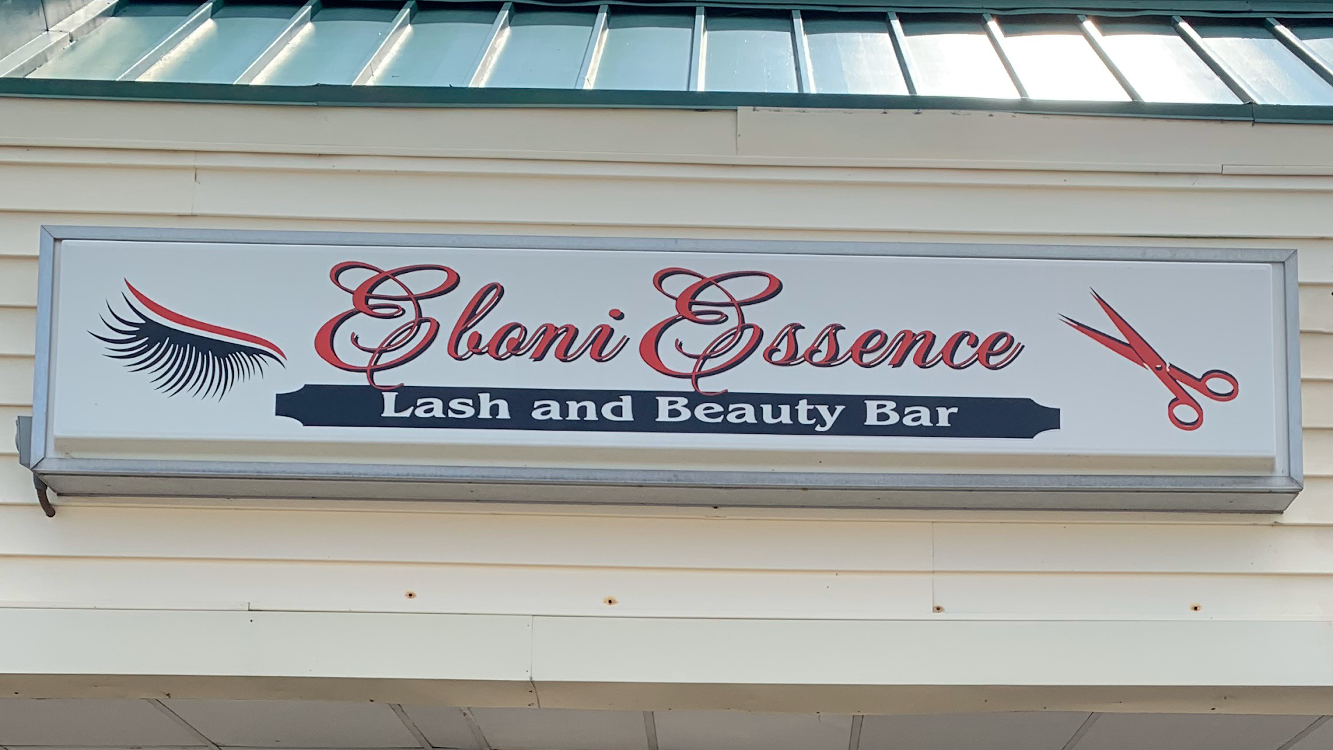 Eboni Essence Lash & Beauty Bar