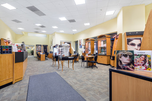 Optician «Main Eye Glass Center», reviews and photos, 1 N Washington Ave, Bergenfield, NJ 07621, USA
