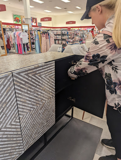 Department Store «HomeGoods», reviews and photos, 300 Commons Way, Bridgewater, NJ 08807, USA