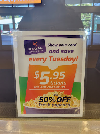 Movie Theater «Regal Cinemas South Hill 6», reviews and photos, 3500 S Meridian, Puyallup, WA 98373, USA