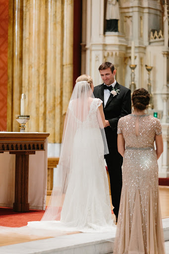 Bridal Shop «La Jeune Mariee Bridal Collection», reviews and photos, 139 E Main St, Columbus, OH 43215, USA